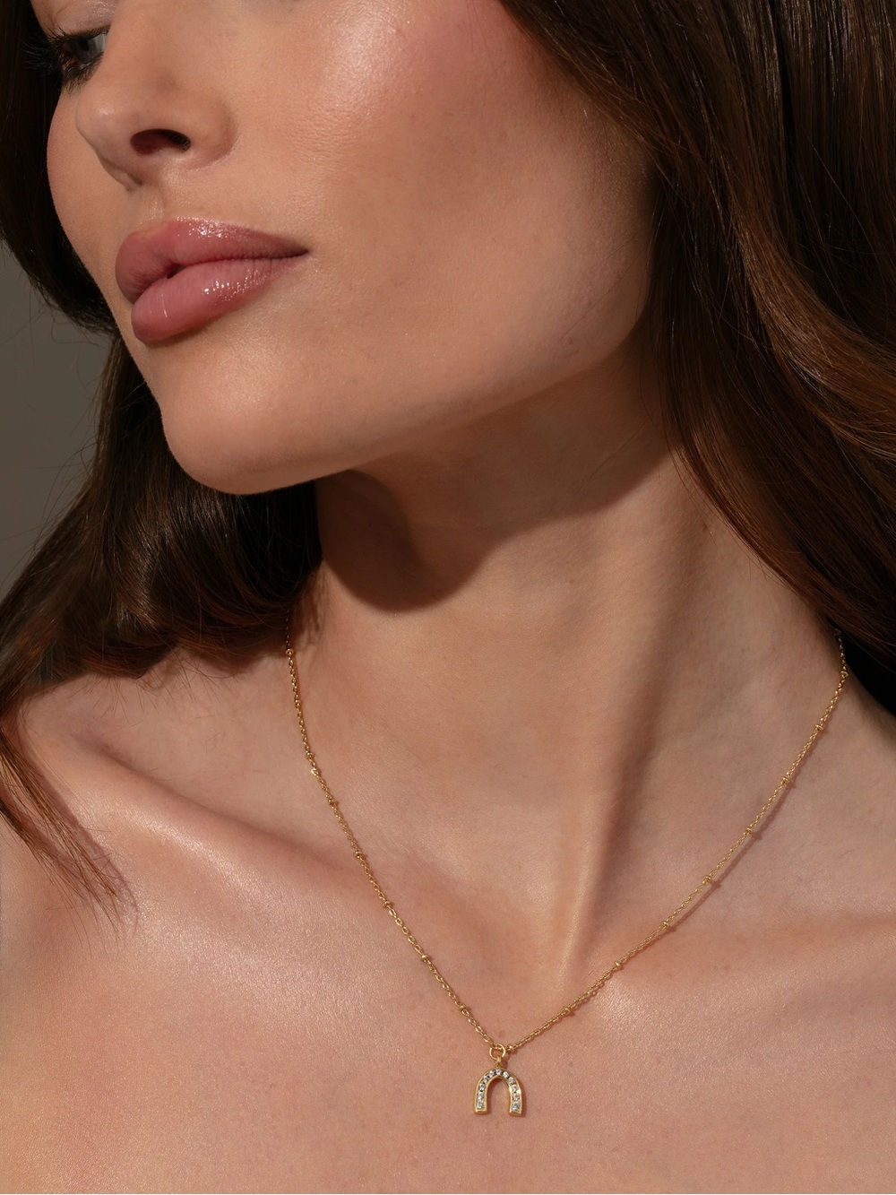 Uncommon James Horseshoe Pendant Necklace